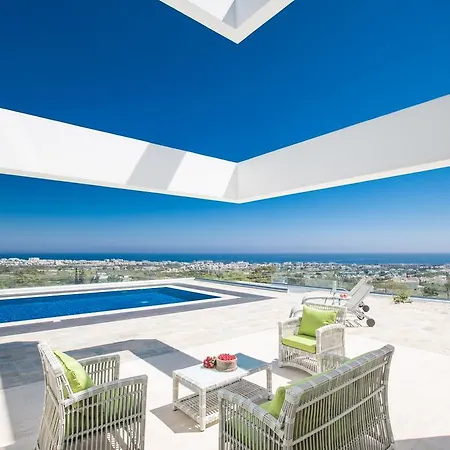 Marilia Вилла Протарас